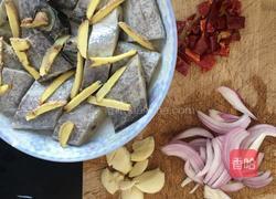 香辣煎带鱼的做法图解1