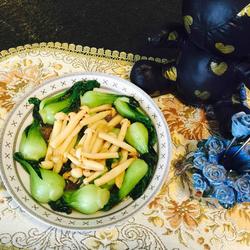 鲜菇炒白菜心的做法[图]