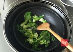 鲜菇炒白菜心的做法图解5