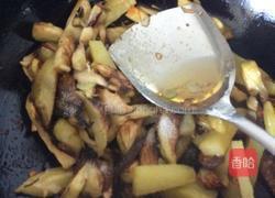 家常土豆炖茄子的做法图解8