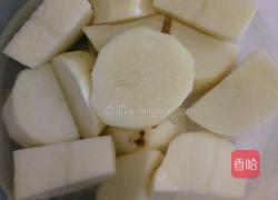 排骨土豆汤的做法图解2