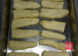 奶香小油条的做法图解3