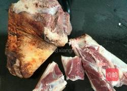 冰糖红烧肘子的做法图解2