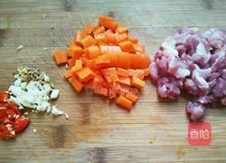 毛豆炒肉的做法图解2