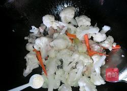 素炒菜花的做法图解8