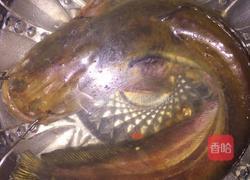 大蒜烧鲶鱼的做法图解2