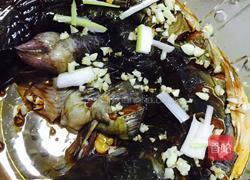 大蒜烧鲶鱼的做法图解5
