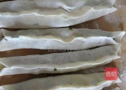 韭菜猪肉开口锅贴的做法图解7