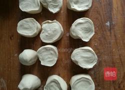 羊肉韭菜盒子的做法图解3