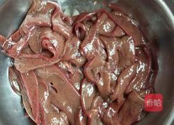 泡椒猪肝的做法图解2