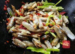 蒜味剁椒炒蛏子的做法图解6