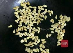 松仁玉米的做法图解2