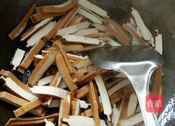 辣椒炒豆干的做法图解4