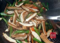 辣椒炒豆干的做法图解5