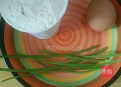 煎蛋葱油饼的做法图解1