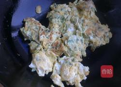 槐花炒鸡蛋的做法图解5