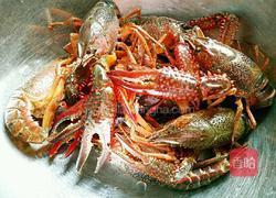 蒜蓉蒸龙虾的做法图解2