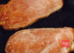 香煎鸡胸肉的做法图解4