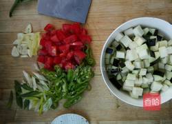茄丁打卤面的做法图解3