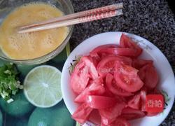 鸡蛋炒柿子的做法图解1