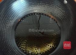 槐花韭菜鸡蛋包子的做法图解3