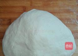 槐花韭菜鸡蛋包子的做法图解16