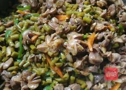 鸡胗辣炒酸豆角的做法图解7