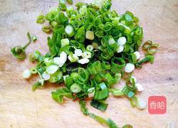 糖果蒸饺(芹菜猪肉馅儿)的做法图解2