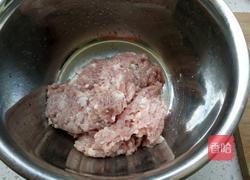 浇汁肉丸的做法图解1