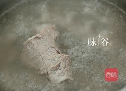 石斛炖瘦肉汤的做法图解3