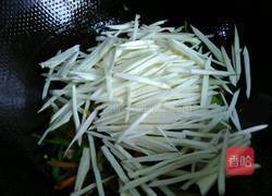 青椒茭白炒肉丝的做法图解5