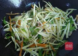 青椒茭白炒肉丝的做法图解6