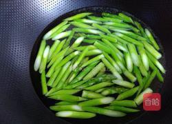 清炒芦笋肉丝的做法图解3