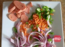 番茄火腿黑胡椒意面的做法图解2