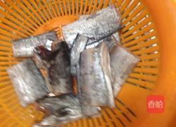 剁椒蒸带鱼的做法图解1