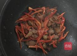 蒜苔金针菇炒肉的做法图解3