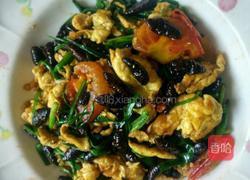 蚕蛹炒韭菜的做法图解5