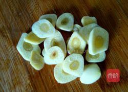 五花肉炖山药的做法图解3