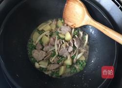 土豆青豆海鲜菇炒里脊肉的做法图解8