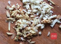 肉末酸豆角的做法图解1