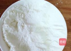 平底锅鸡蛋卷的做法图解2