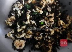 地皮菜炒鸡蛋的做法图解7