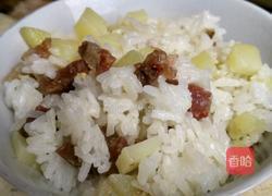 土豆腊肠焖饭的做法图解8