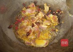 干煸腊味菜花的做法图解6