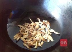 蘑菇鸡蛋汤的做法图解4