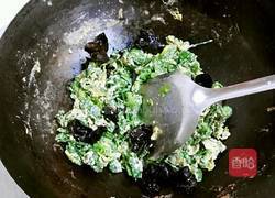 芹菜叶炒鸡蛋的做法图解5