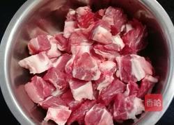 清炖白萝卜牛腩汤的做法图解1