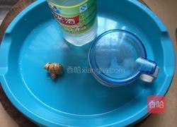 玉米胡萝卜山药排骨汤的做法图解2