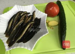 番茄黄瓜泥鳅汤的做法图解2