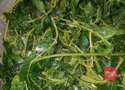 酥炸香椿的做法图解2